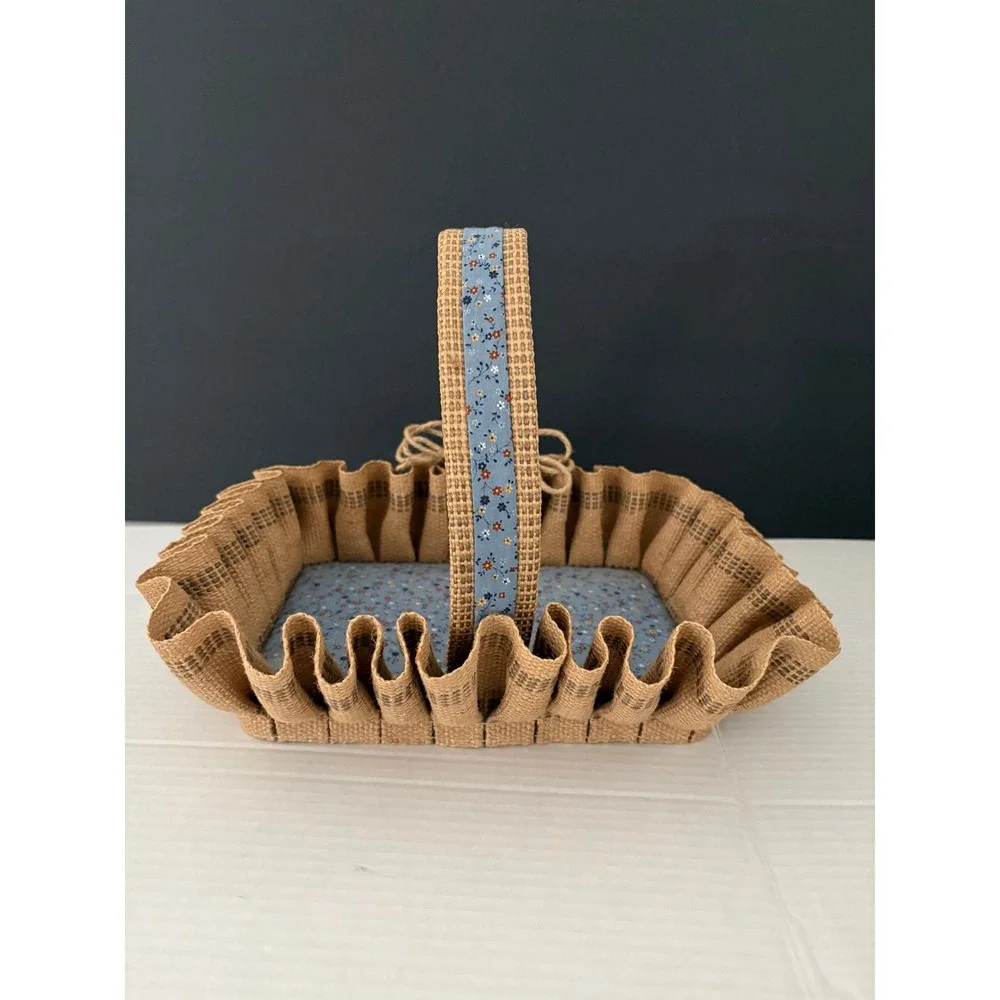 VTG Handmade Burlap Basket Farmhouse Primitive Rustic‎ Tan Blue Floral Handle